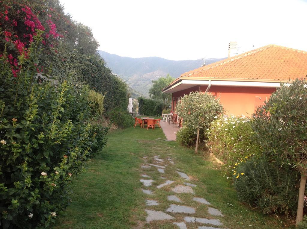 Agriturismo da Luì Bordighera Exterior foto
